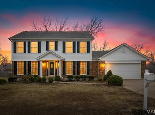 1005 Waldo Ln, Saint Charles, MO
