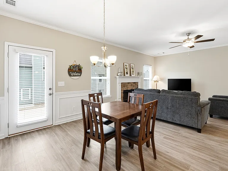 3341 Melody Ln NE — Photo 9