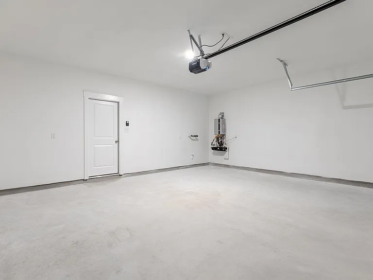 108 Hartson Dr — Photo 28
