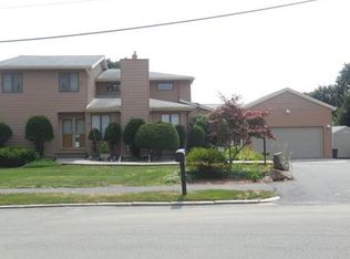 12 Winship Dr, Wakefield, MA 01880