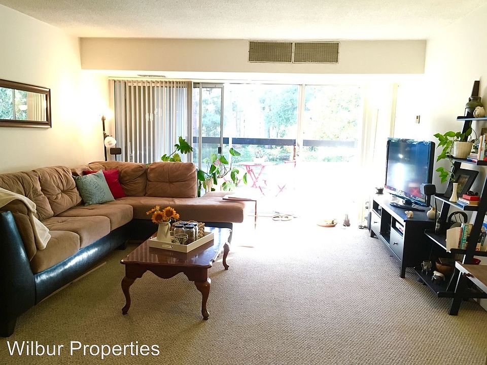 1st image of 101 Alma St APT 104