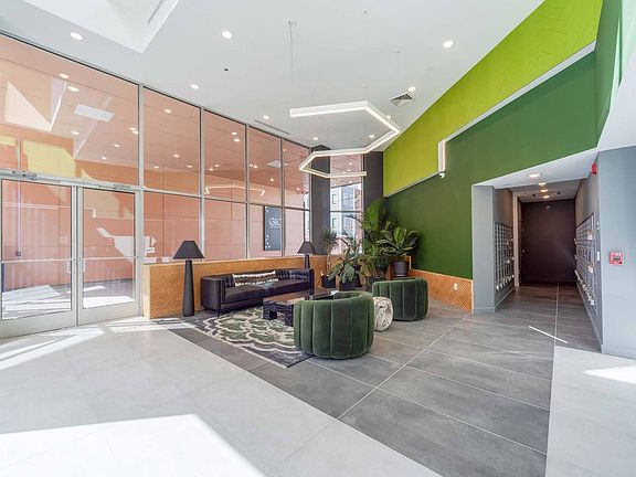 4th image of 2630 W Girard Ave #506