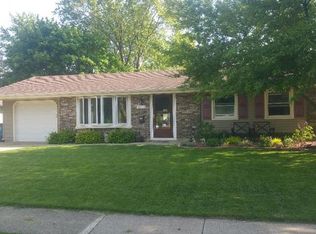 1801 Norwell Ln, Schaumburg, IL 60193