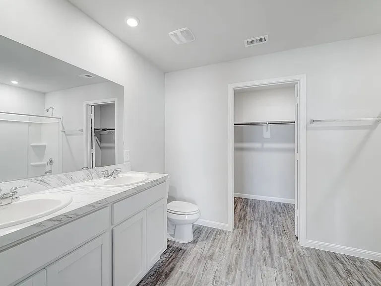 Eagles Nest Dr — Photo 17