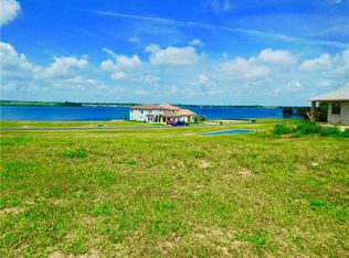 828 Waterfern Trail Dr, Auburndale, FL 33823