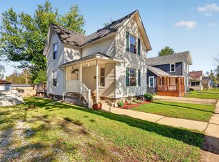 508 Maple St, Three Rivers, MI 49093