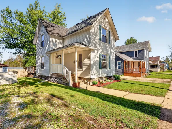 508 Maple St, Three Rivers, MI 49093