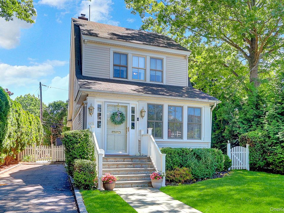 65 Roxbury Rd Garden City NY | Zillow