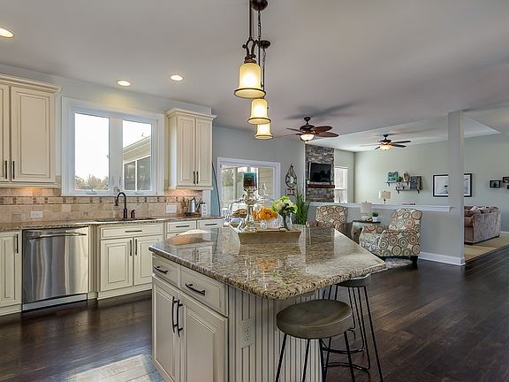 Upgraded open kitchen