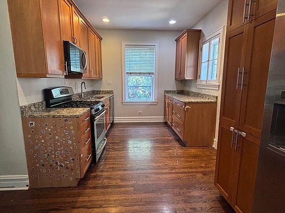5th image of 4137 N Dickinson Ave #1FB
