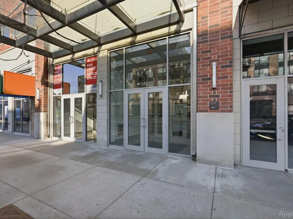 350 N Main St Unit 816, Royal Oak, MI 48067