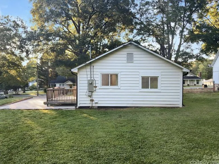 1009 McLain Rd — Photo 15