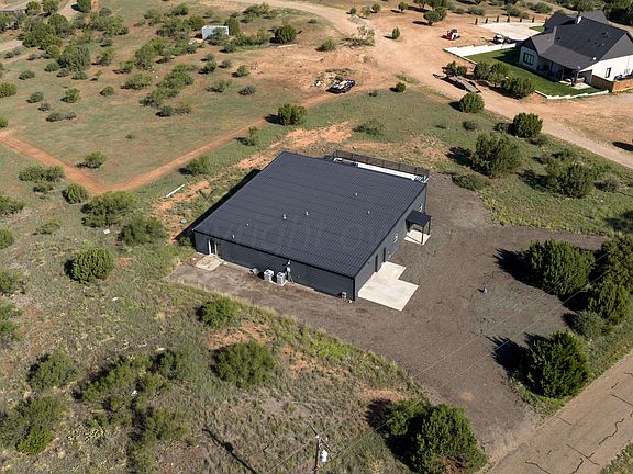 4th image of 301 Pinon Dr