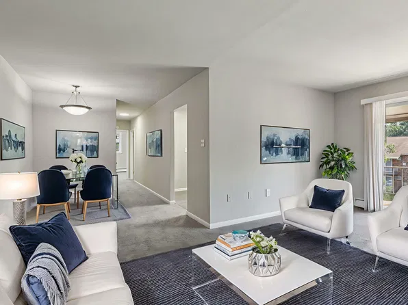 Hillside Pointe Apartments