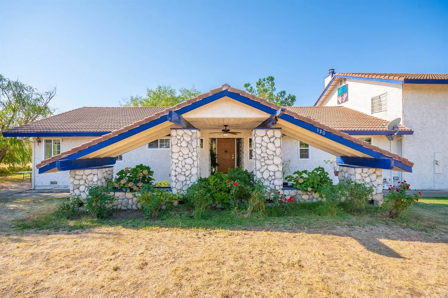 120 Eden Ln photo 1