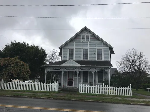 306 W Allegheny St, Martinsburg, PA 16662
