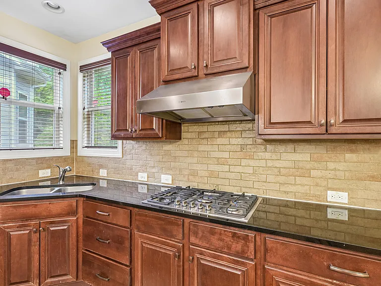808 Laurel Garden Way — Photo 14