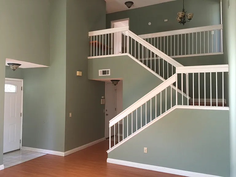 23803 Lone Pine Dr — Photo 3
