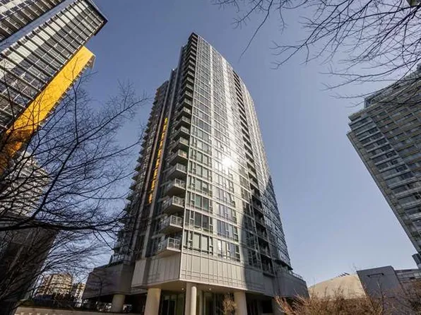 131 Regiment Sq, Vancouver, BC