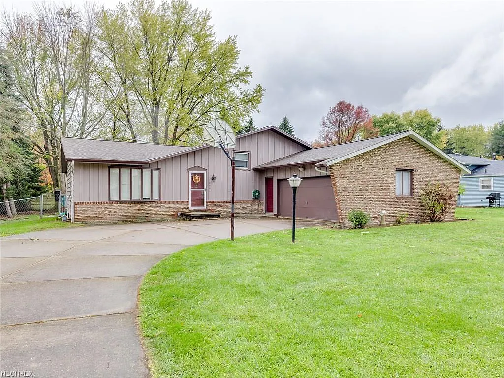 200 Strecker Dr photo 1