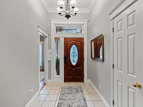 3rd image of 5537 Greenview Ct