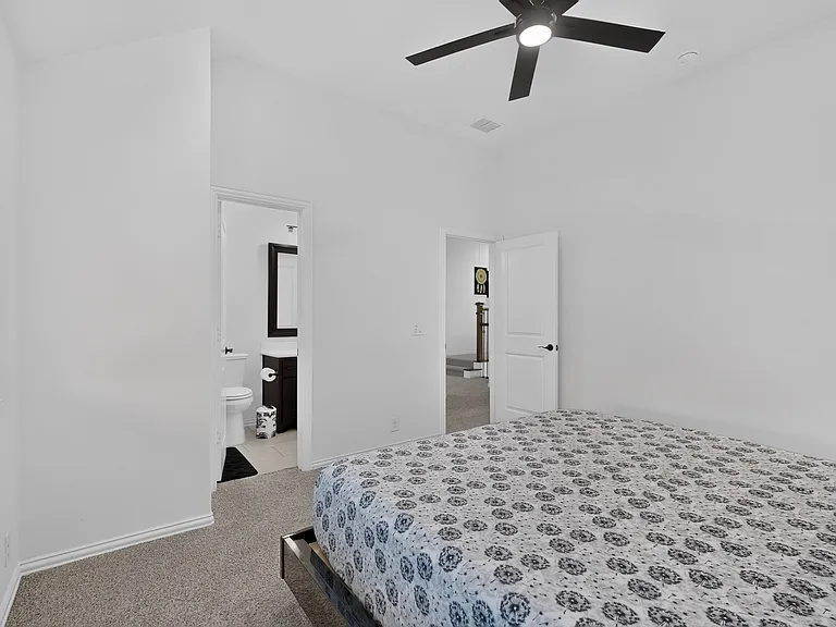 2905 Emerald Trace Dr — Photo 38