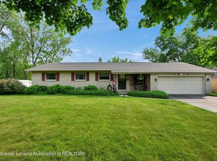 7713 Jon Scott Dr, Grand Ledge, MI 48837