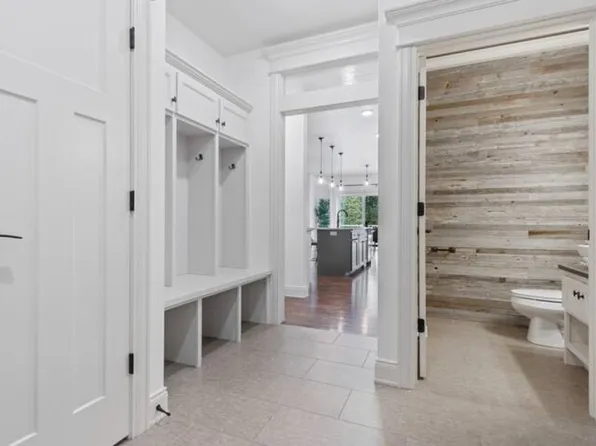 2026 N Gate Rd, Green Bay, WI 54313