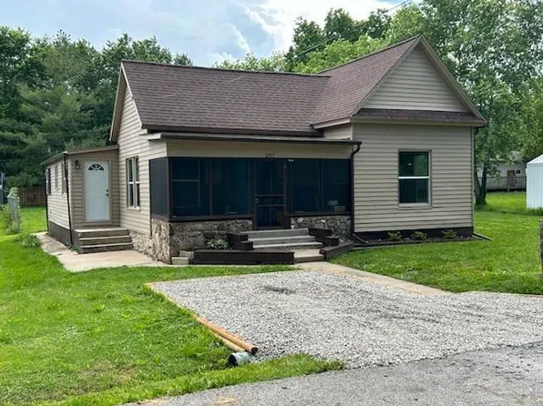 207 W Osage St N, Warsaw, MO 65355