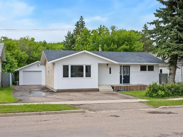5510 S 45th St, Lloydminster, AB T9V 0C2