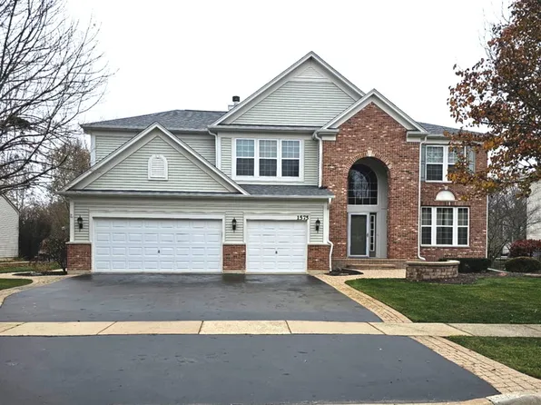 1575 McClellan Dr, Lindenhurst, IL 60046