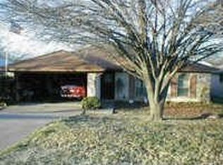 106 Renfro St, Grand Prairie, TX 75051