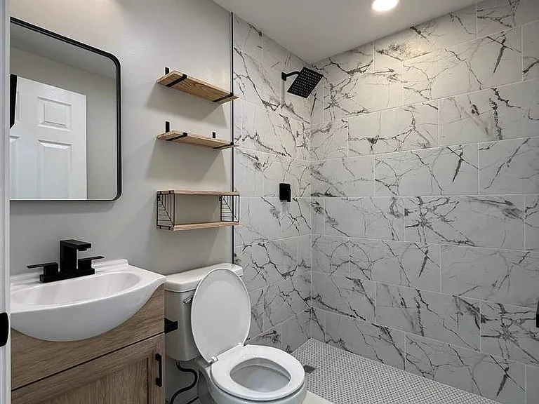 3247 W Thomas St #GF — Photo 6