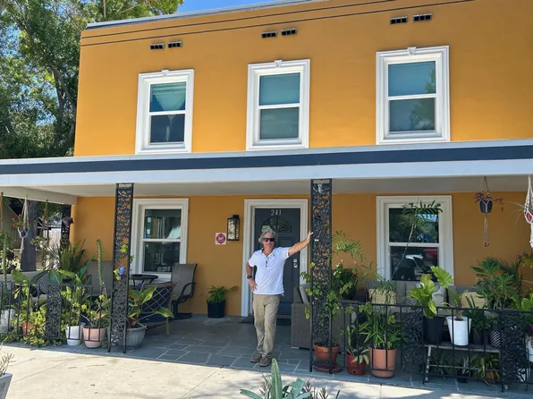 241 3rd St N #133, Saint Petersburg, FL 33701