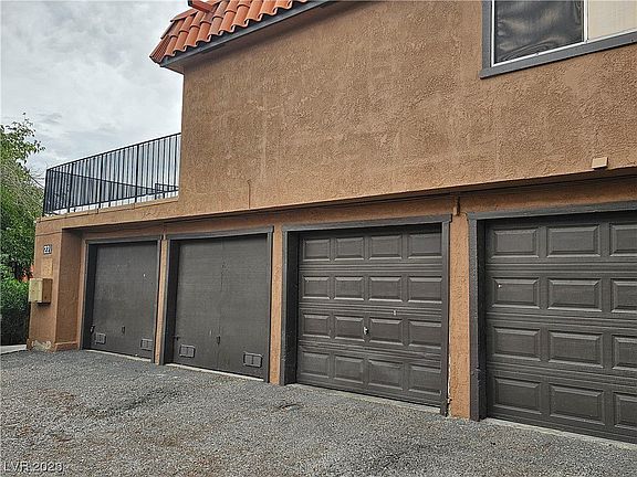 2nd image of 221 Brookside Ln Unit D