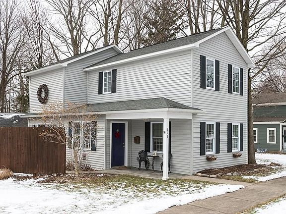 2nd image of 308 Washington St