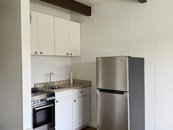 3rd image of 1150 Greenwood Ave APT 3