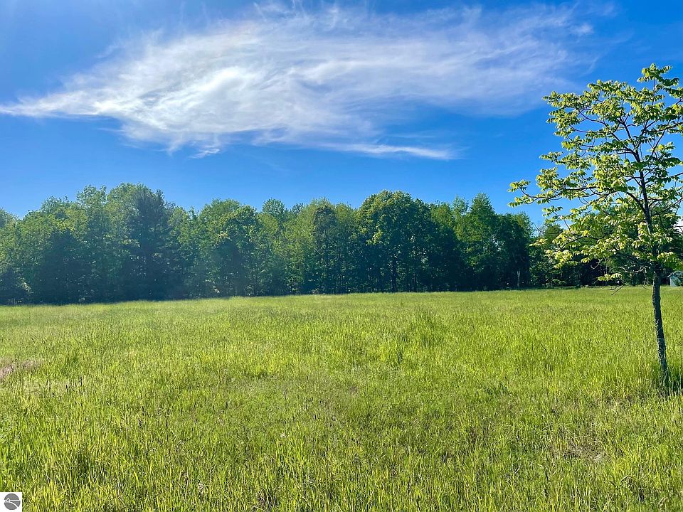 1st image of 13257 Deerpath Ln