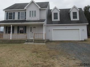 370 Schodack Dr, Castleton, NY 12033