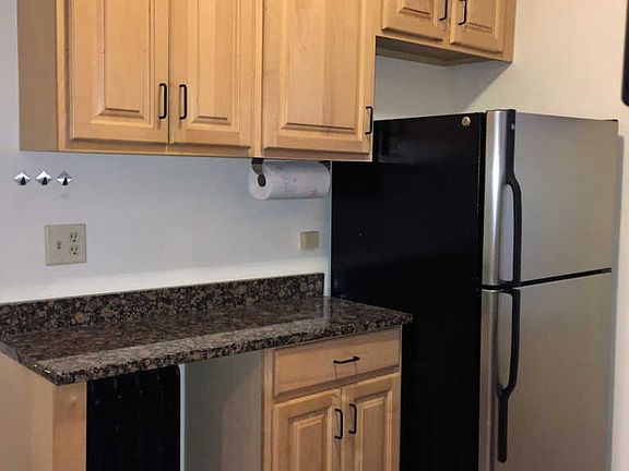 4th image of 4814 W Hutchinson St APT 1C