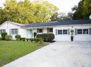 35 Bossis Dr, Charleston, SC 29407