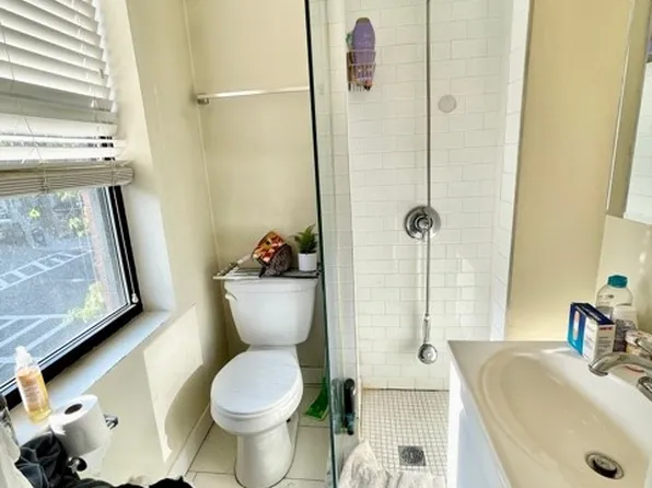 419 Hanover St, Boston, MA