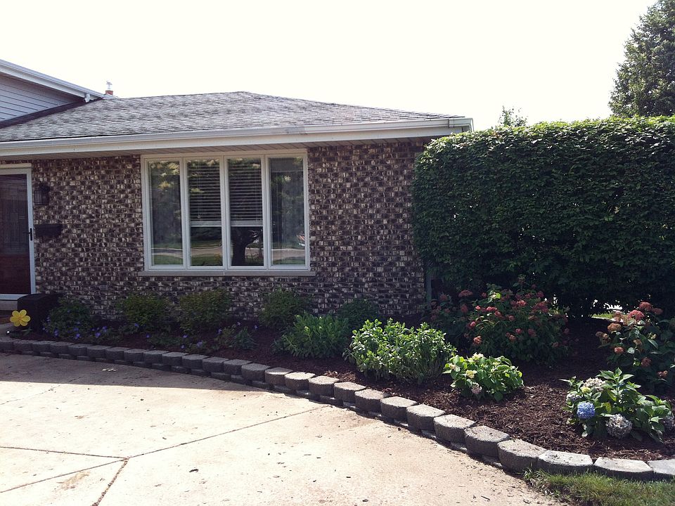 1st image of 321 Boeing Dr
