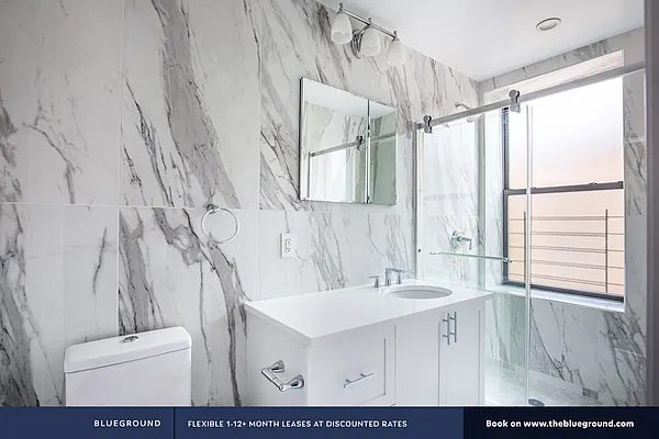 Rented by The Blueground | media 18