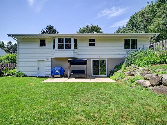 4th image of 3460 Palace Rd