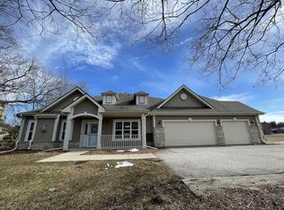 W264N2735 Christian Ln #A, Pewaukee, WI 53072