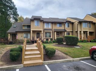 204 Bridgewater Dr, Newport News, VA 23603