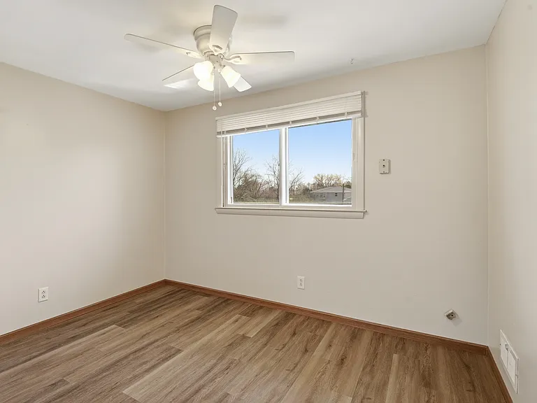 1114 Melrose Ct #1 — Photo 2