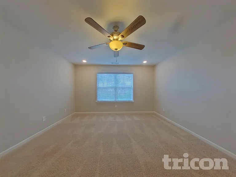 80 Leyland Ct — Photo 6