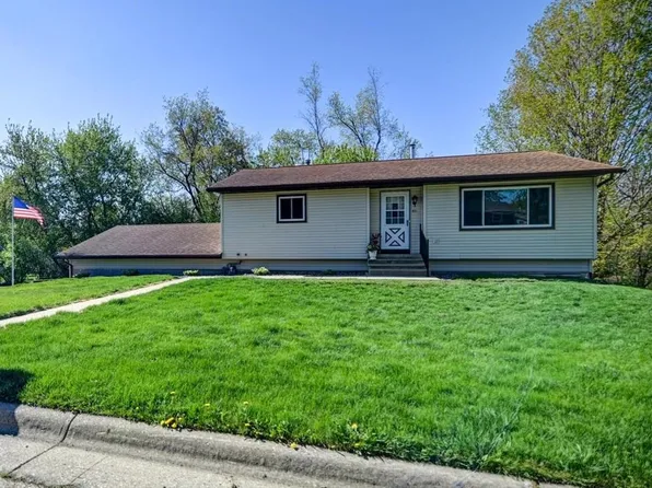 511 Linda Rd, Mount Horeb, WI 53572